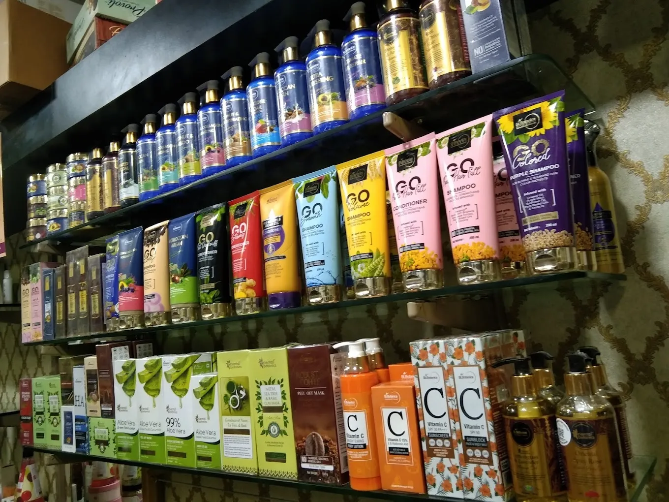 Colours Cosmetics & Beauty Shop